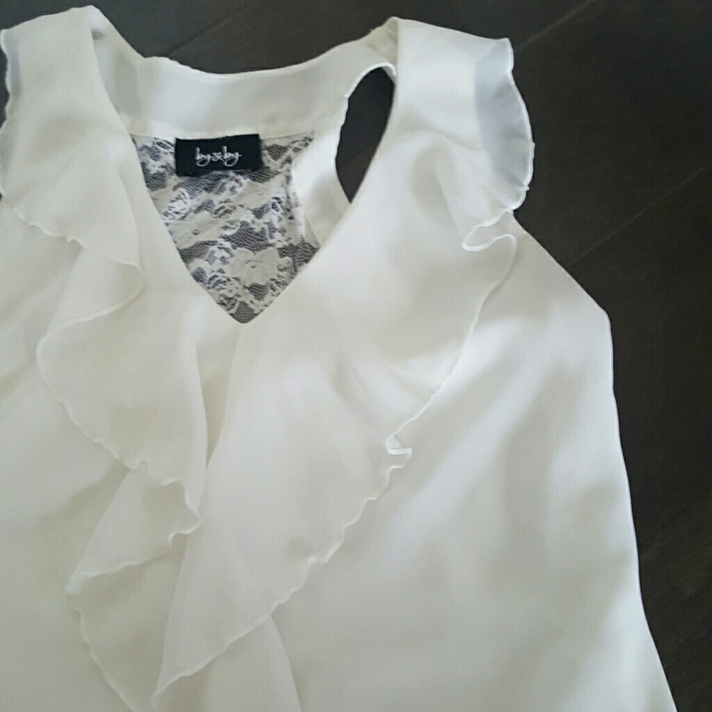 Cute white shirt